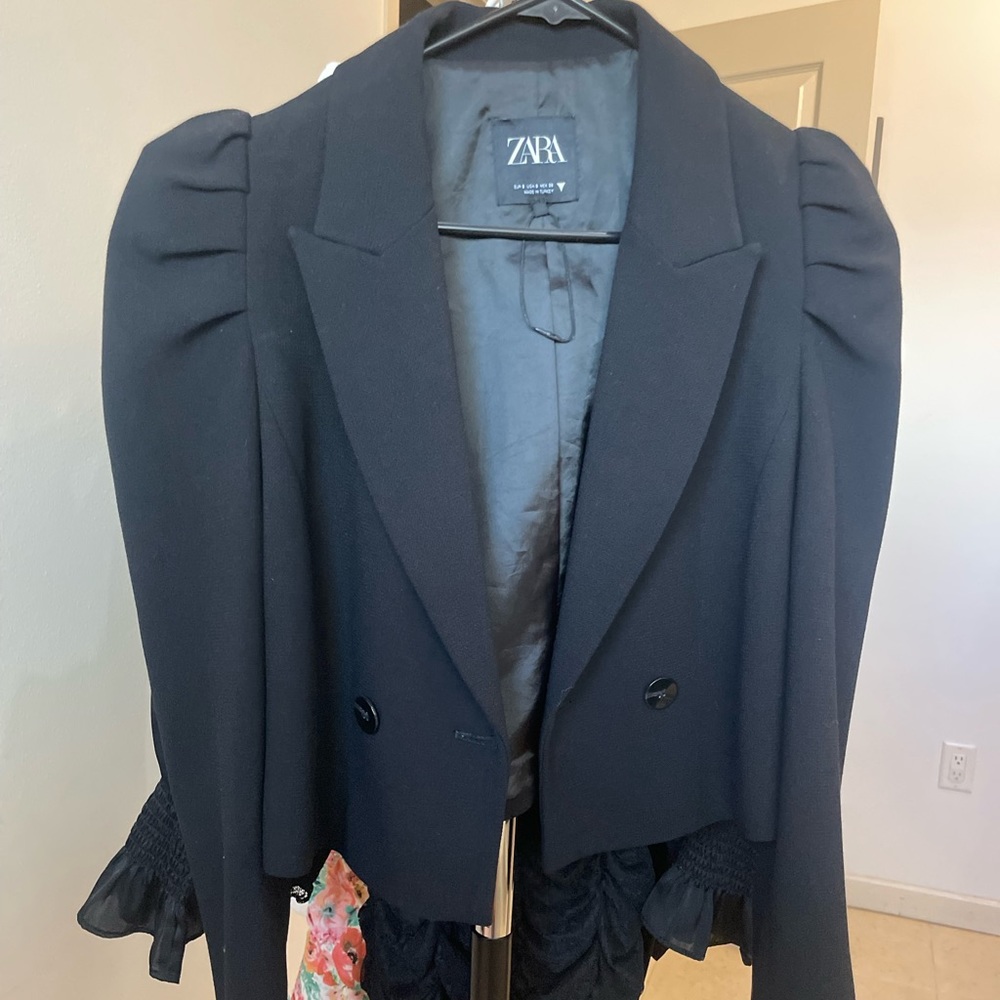 New Zara blazer size small ✨🩷
